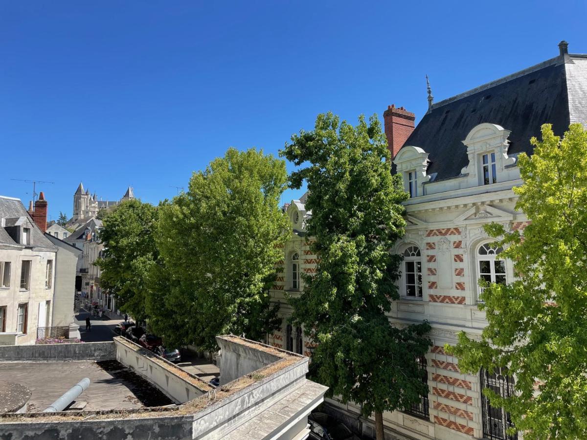 Centre Ville Terrasse Et Vue Chateau Saumur Exterior photo